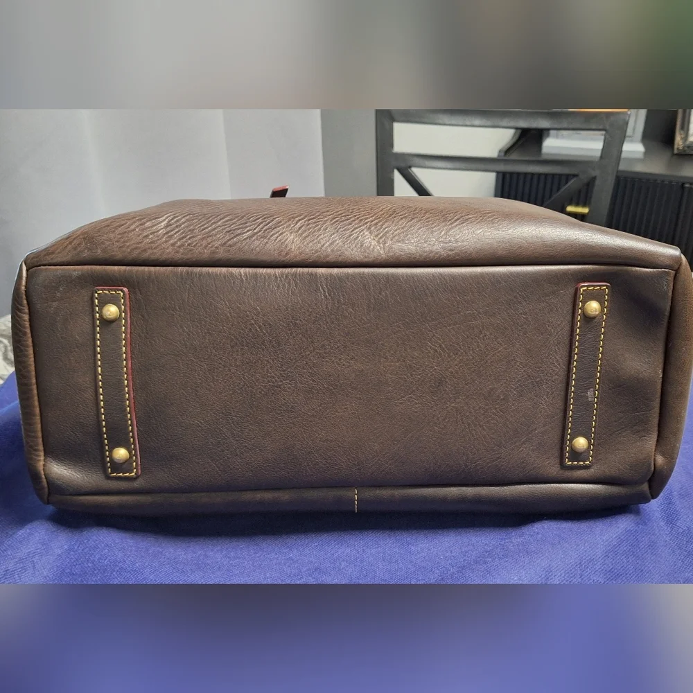 Dooney & Bourke Flprentine Pocket Shopper, EUC, Brown Tmoro - Picture 3 of 13